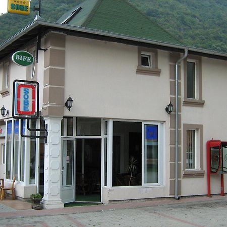 Sobe Za Izdavanje Blef Овчар Баня Экстерьер фото
